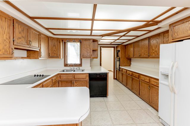 132 Alchera Avenue, Monticello, KY 42633