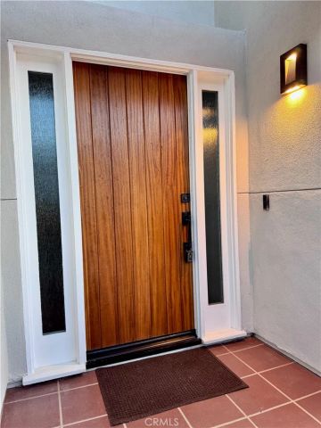 896 Quivera, Laguna Beach, CA 92651
