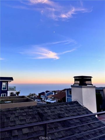 896 Quivera, Laguna Beach, CA 92651