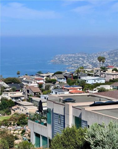 896 Quivera, Laguna Beach, CA 92651