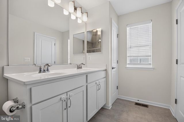 10406 SERENADE LN, Clinton, MD 20735