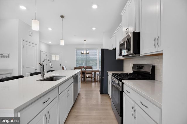10406 SERENADE LN, Clinton, MD 20735