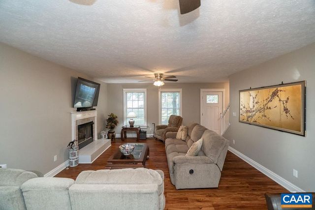 17 HATCHECHUBEE RD, Palmyra, VA 22963