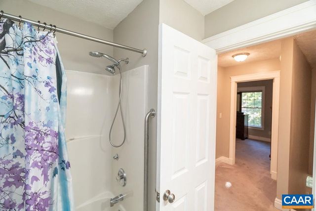 17 HATCHECHUBEE RD, Palmyra, VA 22963