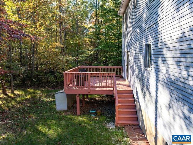 17 HATCHECHUBEE RD, Palmyra, VA 22963