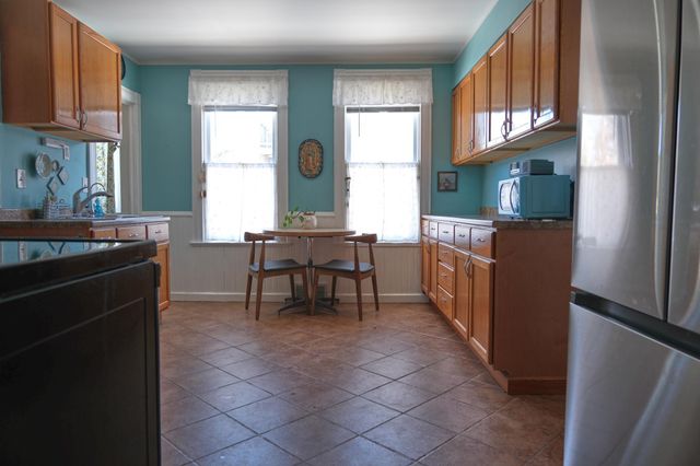 407 19th Avenue NE, Minneapolis, MN 55418