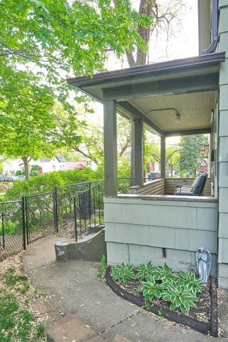 407 19th Avenue NE, Minneapolis, MN 55418