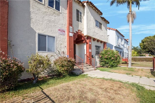 1103 W 64th Street, Los Angeles, CA 90044