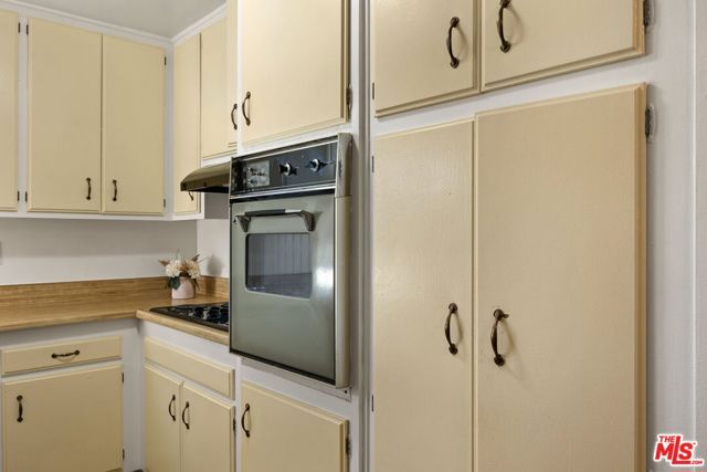 5625 Windsor Way 211, Culver City, CA 90230