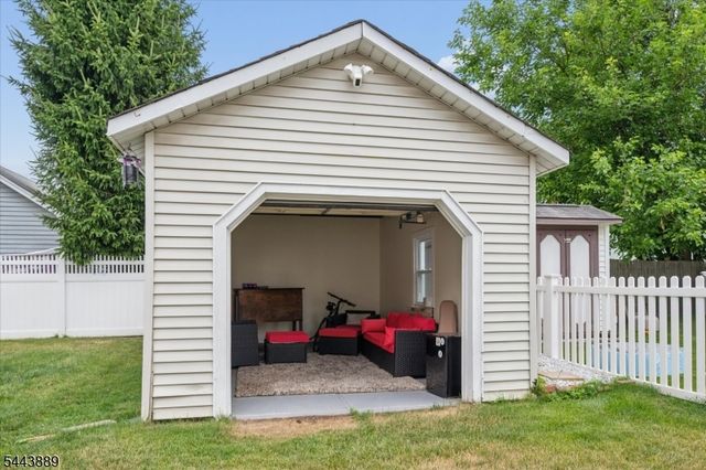 339 Myrtle Ave, Garwood Boro, NJ 07027