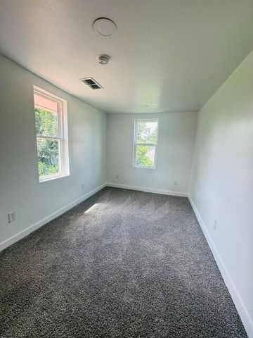 35 Magnolia Avenue, Newark, OH 43055