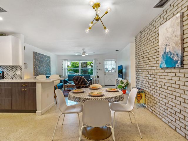 2740 BRUCE LANE, Sarasota, FL 34237