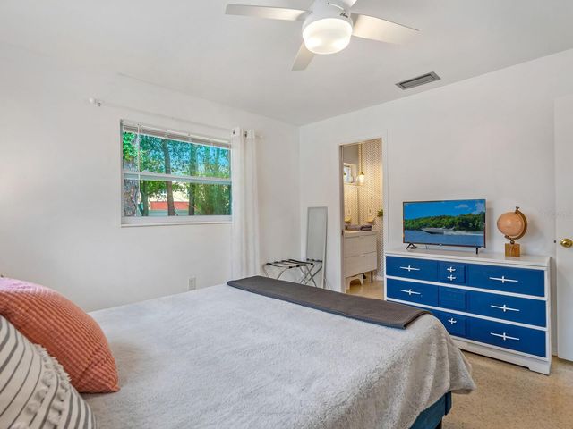 2740 BRUCE LANE, Sarasota, FL 34237