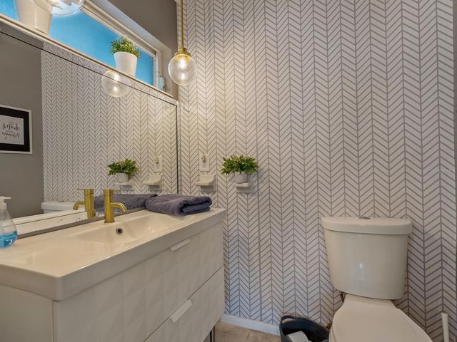 2740 BRUCE LANE, Sarasota, FL 34237