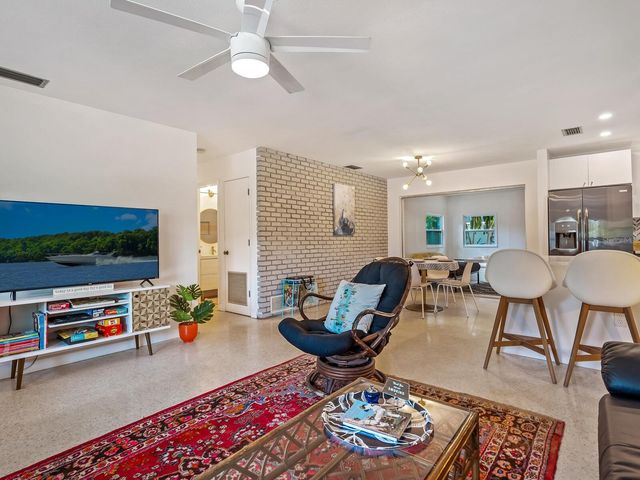 2740 BRUCE LANE, Sarasota, FL 34237