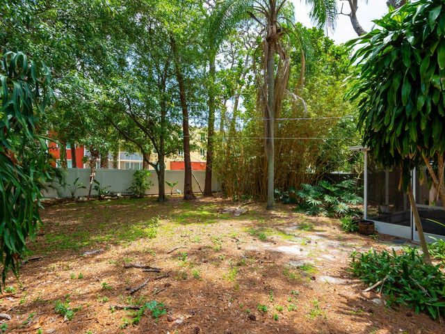 2740 BRUCE LANE, Sarasota, FL 34237