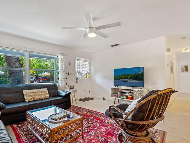 2740 BRUCE LANE, Sarasota, FL 34237