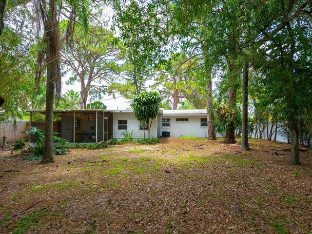 2740 BRUCE LANE, Sarasota, FL 34237