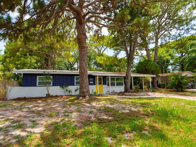 2740 BRUCE LANE, Sarasota, FL 34237