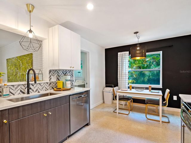 2740 BRUCE LANE, Sarasota, FL 34237