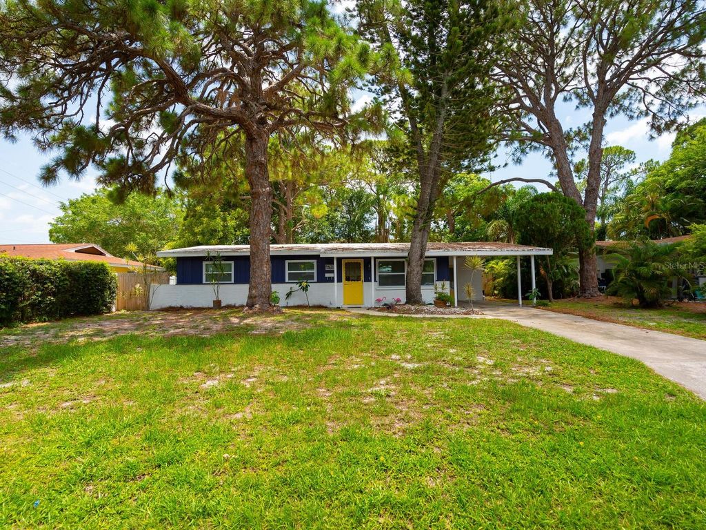 2740 BRUCE LANE, Sarasota, FL 34237
