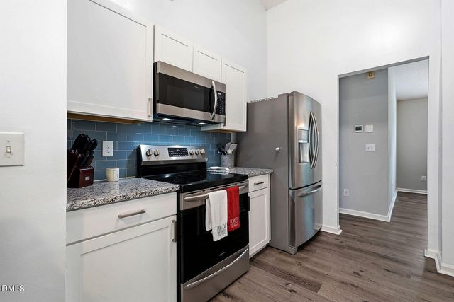 405 Dogwood Creek Place, Fuquay Varina, NC 27526