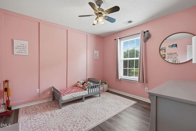 405 Dogwood Creek Place, Fuquay Varina, NC 27526