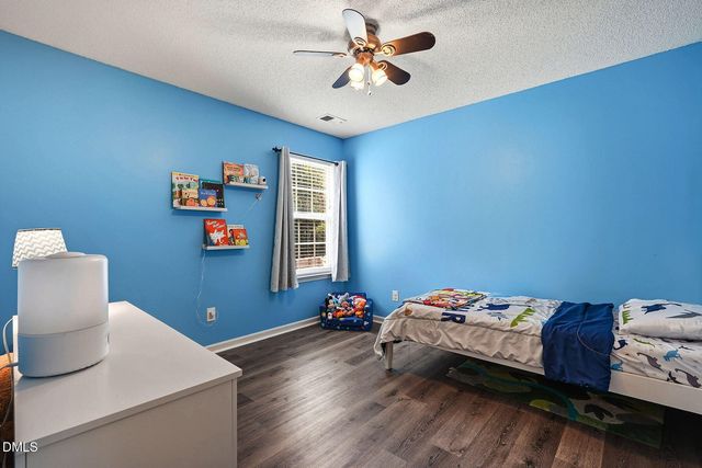 405 Dogwood Creek Place, Fuquay Varina, NC 27526