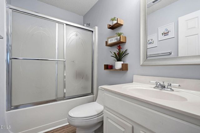 405 Dogwood Creek Place, Fuquay Varina, NC 27526