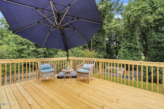 405 Dogwood Creek Place, Fuquay Varina, NC 27526