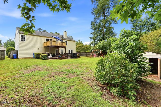 405 Dogwood Creek Place, Fuquay Varina, NC 27526