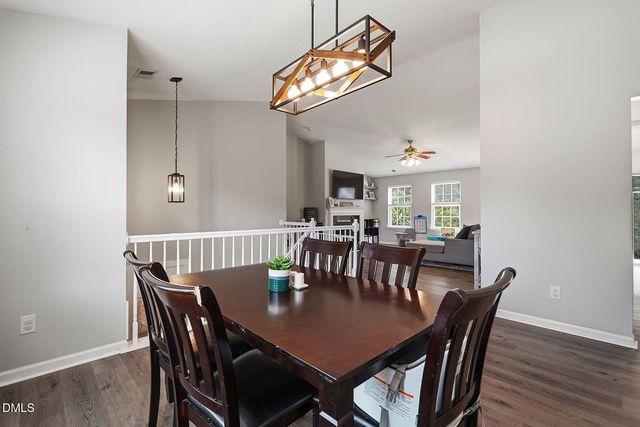 405 Dogwood Creek Place, Fuquay Varina, NC 27526