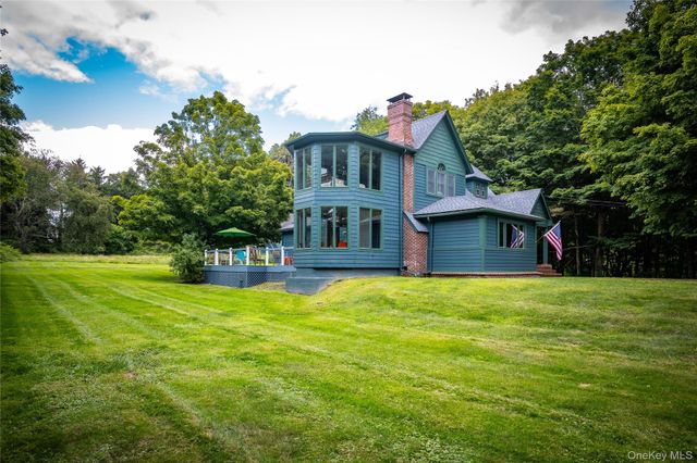 48 Verbank Road, Millbrook, NY 12545