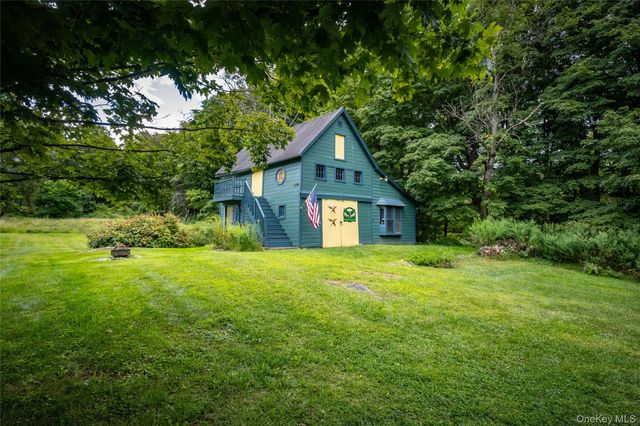 48 Verbank Road, Millbrook, NY 12545