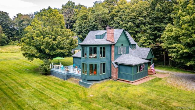 48 Verbank Road, Millbrook, NY 12545