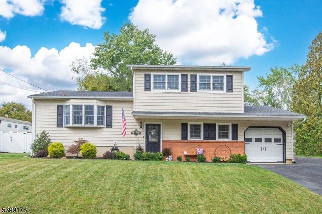 150 College View Dr, Hackettstown Town, NJ 07840