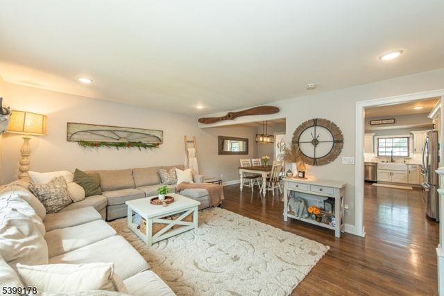 150 College View Dr, Hackettstown Town, NJ 07840