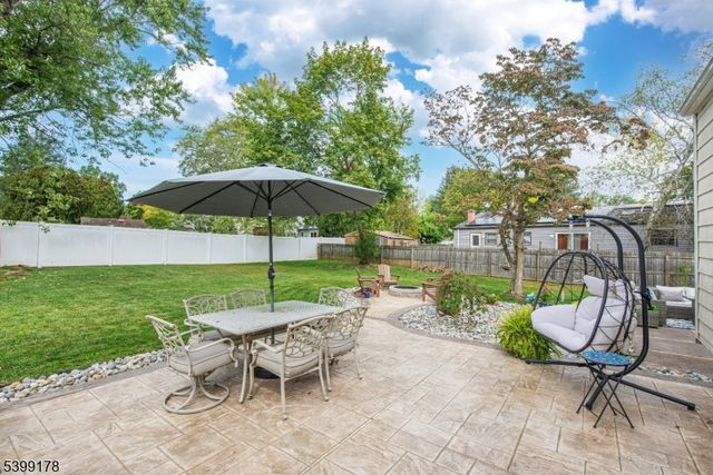 150 College View Dr, Hackettstown Town, NJ 07840