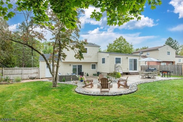 150 College View Dr, Hackettstown Town, NJ 07840