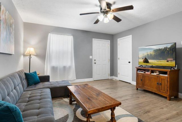 167-229 Strange Street, Stanton, KY 40380