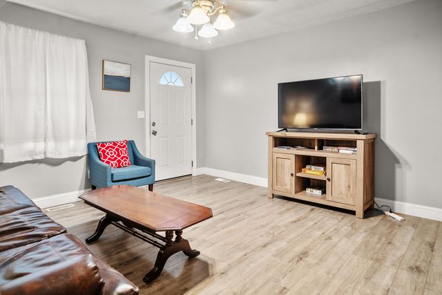 167-229 Strange Street, Stanton, KY 40380