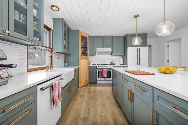 1501 10th St SW, Minot, ND 58701