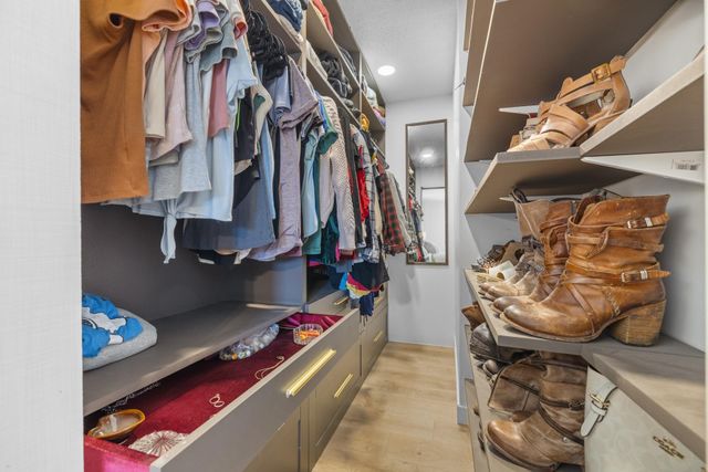 1501 10th St SW, Minot, ND 58701