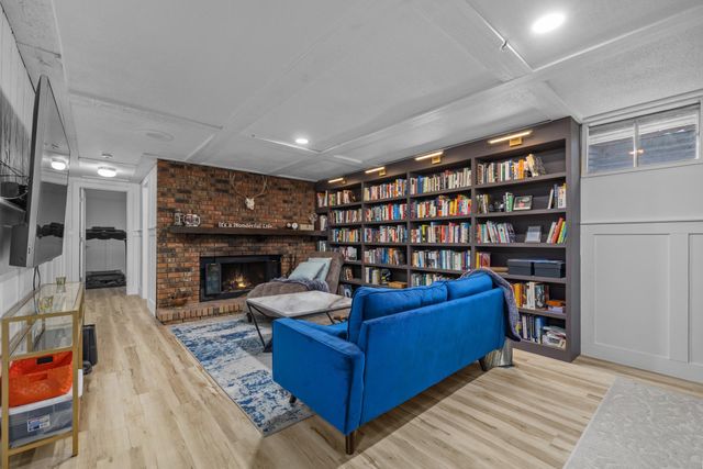 1501 10th St SW, Minot, ND 58701