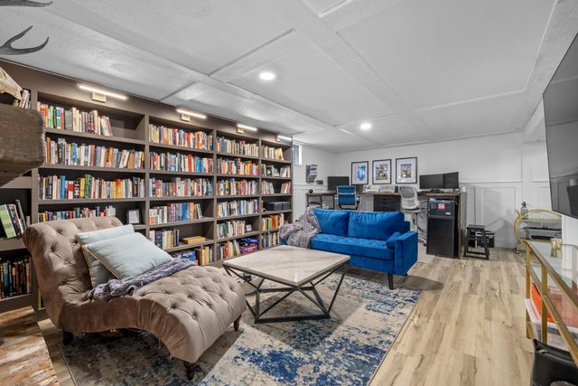 1501 10th St SW, Minot, ND 58701