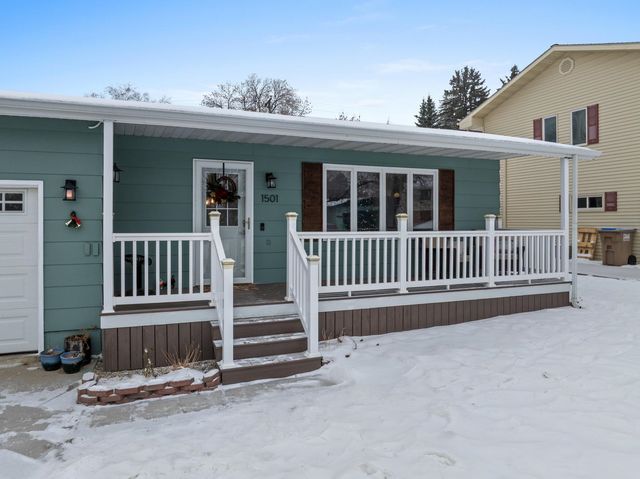 1501 10th St SW, Minot, ND 58701