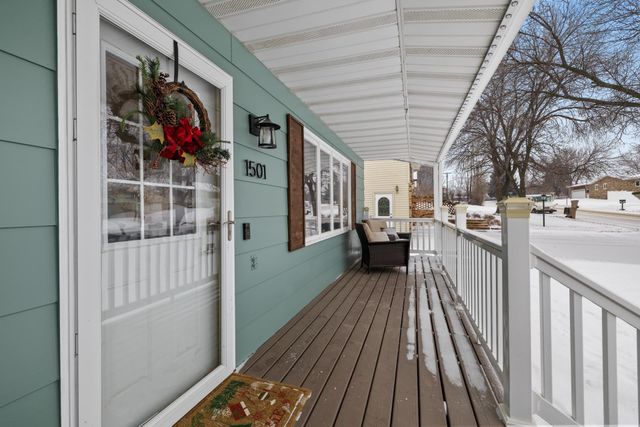 1501 10th St SW, Minot, ND 58701