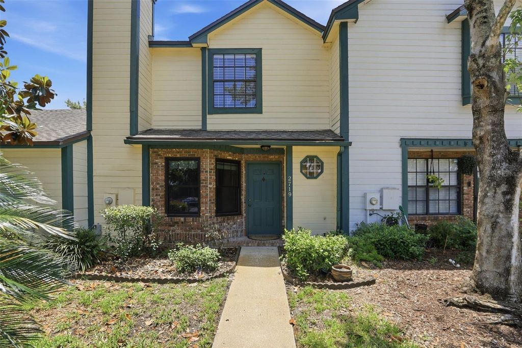 2719 CANDLEWOOD COURT, Apopka, FL 32703