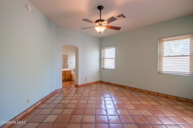 4135 W Coles Wash Lane, Tucson, AZ 85745