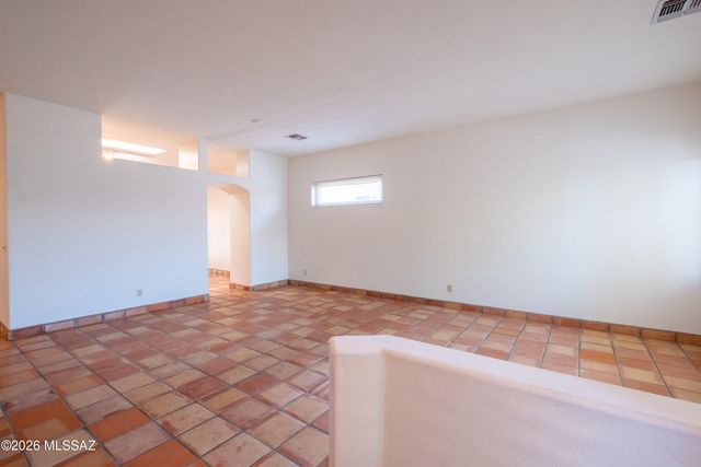 4135 W Coles Wash Lane, Tucson, AZ 85745